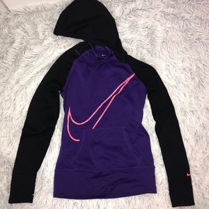 NWOT Women’s Nike Sweatshirt/Hoodie